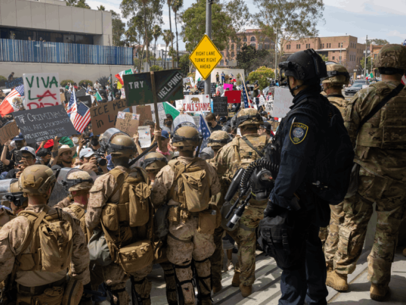 Guard Los Angeles