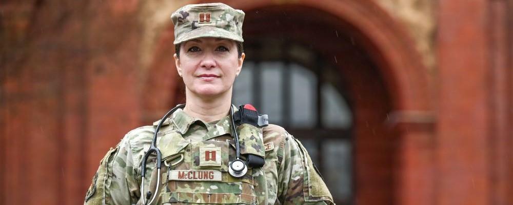 Air National Guard Captain Helps Deliver Baby in Hospital Parking Lot