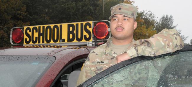 SchoolBus11211000